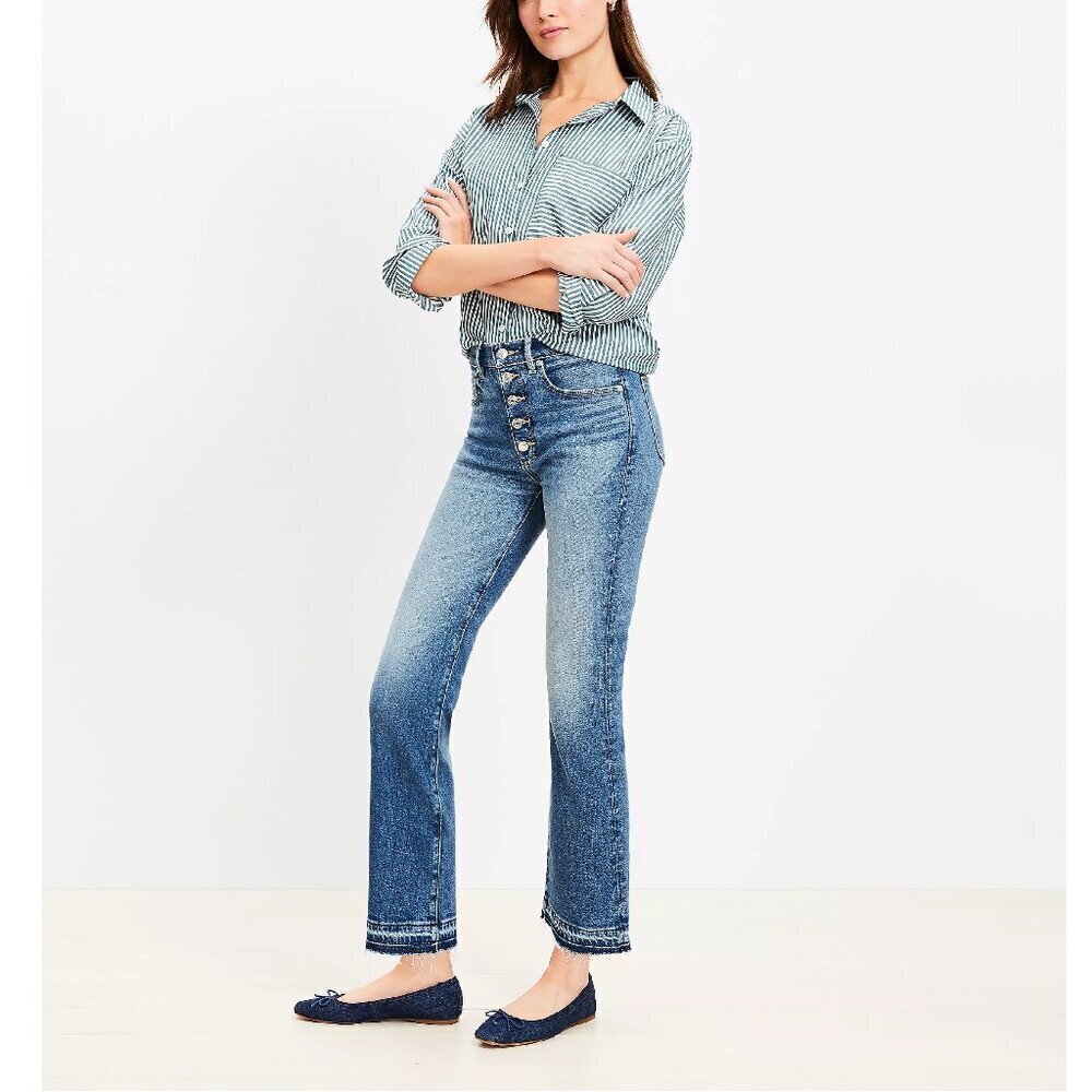 NWOT LOFT Button Front High Rise Kick Crop Jeans in Mid Vintage Wash Size 26/2